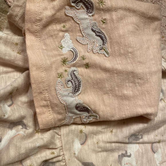 Five outfits (10pcs) Size 6-9month. Unicorn. Watermelon. Heart. Eyelet. - Picture 8 of 11